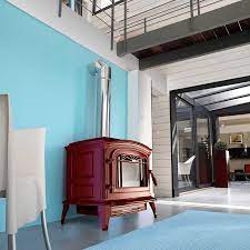 Купить Печь-камин Invicta Bradford белая эмаль в интерьере чугунная в Борисове в Борисове