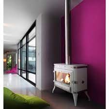 Печь-камин чугунный Invicta Bradford в интерьере Амазонка бай фото в Борисове