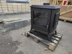 Купить чугунный Печь-камин EVEREST S13 в Борисове фото в интерьере в Борисове