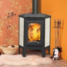 Стальной камин Бавария угловая Амазонка бай фото в интерьере в Борисове