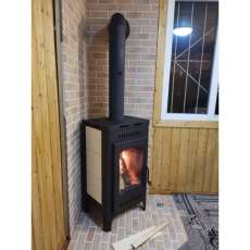 Недорогой камин со стеклом Бавария Оптима с плитой фото в интерьере в Борисове