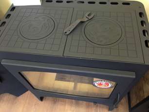 Недорогой камин Бавария Эко с плитой 2 конфорки фото в Борисове