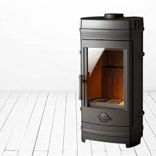 Печь-камин Invicta Cassine чугун в интерьере Амазонка бай фото в Борисове