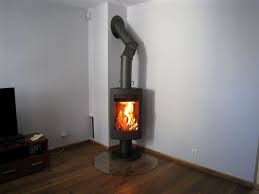 Печь-камин чугунный Invicta Alios в интерьере Амазонка бай фото Печь-камин чугунный Invicta Alios в интерьере Амазонка бай фото в Борисове