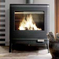 Печь-камин чугунный Invicta Kazan в интерьере Амазонка бай фото в Борисове